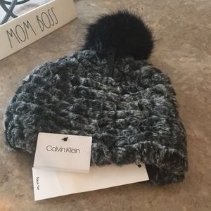 Calvin Klein NWT Gray Faux Fur PomPom Hat